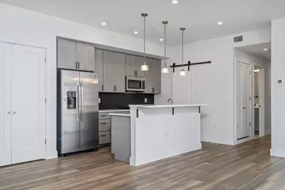 429 Cherry #7, Newton, MA 02465 - Photo 5