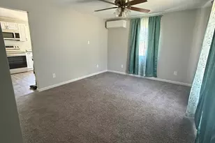 16 Jennings St, Springfield, MA 01119 - Photo 5