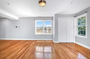 29 Spruce St, Waltham, MA 02453 - Photo 17