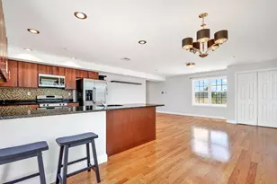 29 Spruce St, Waltham, MA 02453 - Photo 15