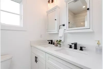 115 Beacon Street #C, Somerville, MA 02143 - Photo 9