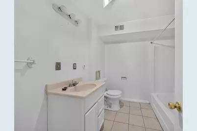 526 3rd St, Fall River, MA 02721 - Photo 11