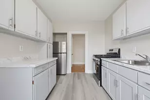 1662 Commonwealth Ave, Boston, MA 02135 - Photo 9