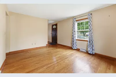 14 Duggan Circle, Springfield, MA 01119 - Photo 11