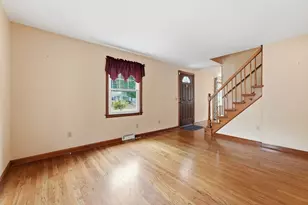 14 Duggan Cir, Springfield, MA 01119 - Photo 9