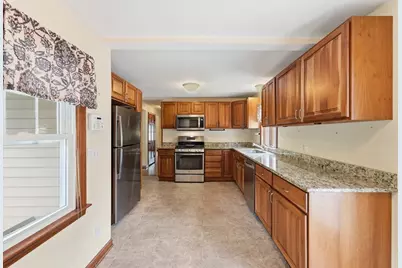 14 Duggan Circle, Springfield, MA 01119 - Photo 5