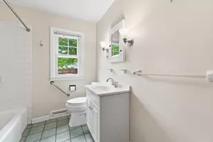 14 Duggan Cir, Springfield, MA 01119 - Photo 25