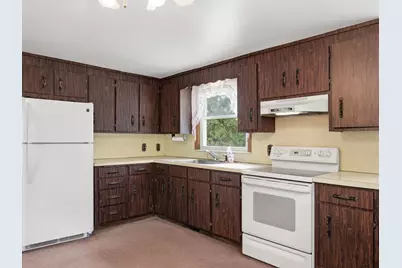 48 Pinedale Ave, Billerica, MA 01821 - Photo 7