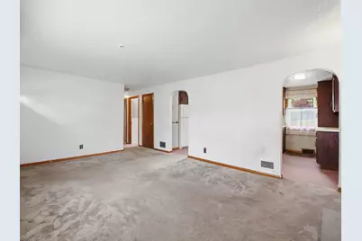 48 Pinedale Ave, Billerica, MA 01821 - Photo 13
