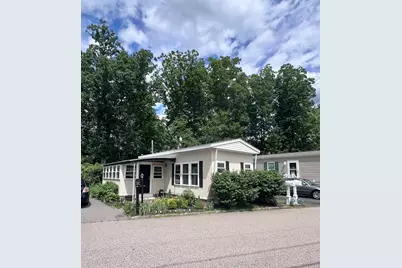 160 Washington St #17, Plainville, MA 02762 - Photo 1