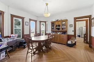 382 Pleasant St, Holyoke, MA 01040 - Photo 7