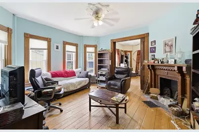 382 Pleasant St., Holyoke, MA 01040 - Photo 11