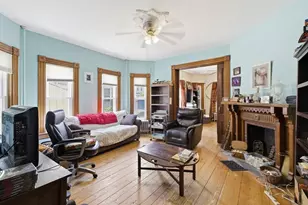 382 Pleasant St, Holyoke, MA 01040 - Photo 11