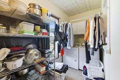 382 Pleasant St., Holyoke, MA 01040 - Photo 13