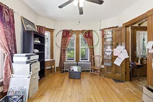 382 Pleasant St, Holyoke, MA 01040 - Photo 9