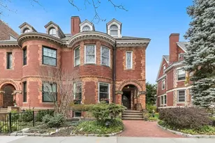 1760 Beacon St, Brookline, MA 02445 - Photo 15