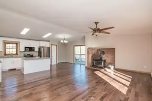 660 Greenfield Rd, Leyden, MA 01301 - Photo 5