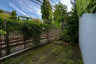 64 White Pl, Brookline, MA 02445 - Photo 11