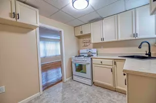 158 Raymond St, Fall River, MA 02723 - Photo 7