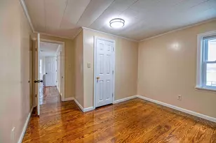 158 Raymond St, Fall River, MA 02723 - Photo 9