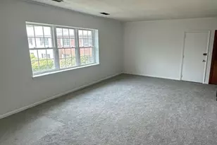 194 Lake Ave, Boston, MA 02135 - Photo 7