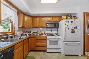 386 Sherbert Rd, Ashburnham, MA 01430 - Photo 5
