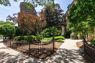 118 Riverway, Boston, MA 02215 - Photo 17