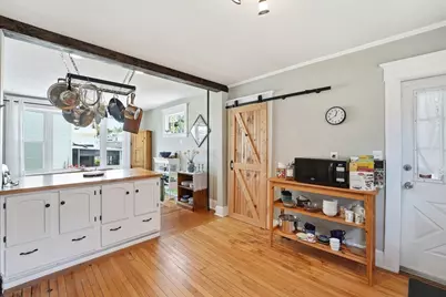 24 Thomas Ave, Holyoke, MA 01040 - Photo 11