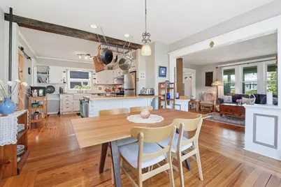 24 Thomas Ave, Holyoke, MA 01040 - Photo 17