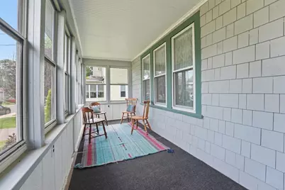 24 Thomas Ave, Holyoke, MA 01040 - Photo 3