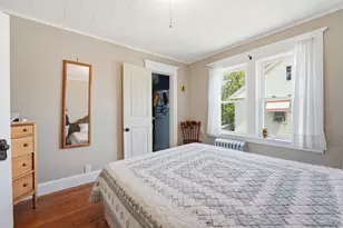 24 Thomas Ave, Holyoke, MA 01040 - Photo 27