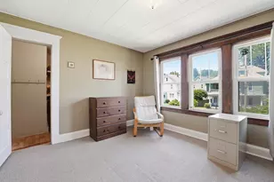 24 Thomas Ave, Holyoke, MA 01040 - Photo 29