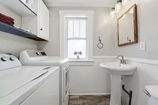 24 Thomas Ave, Holyoke, MA 01040 - Photo 19