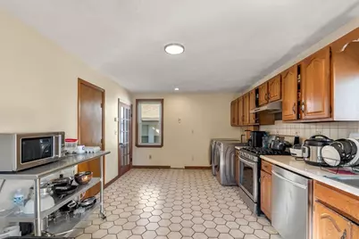 8 Franklin St #2, Somerville, MA 02145 - Photo 7