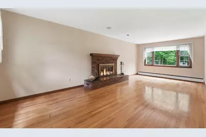 17 Raymond Dr, Wilbraham, MA 01095 - Photo 9