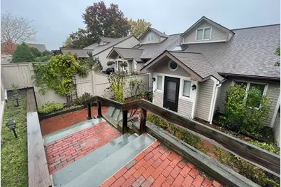69 Algonquin Rd #69, Newton, MA 02467 - Photo 3
