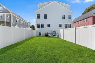 11-13 Lowell St, Arlington, MA 02476 - Photo 15