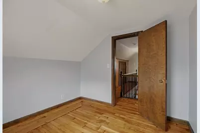124 Woodman St, Fall River, MA 02724 - Photo 25
