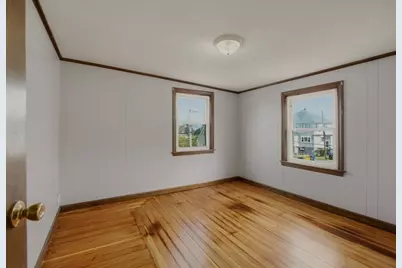 124 Woodman St, Fall River, MA 02724 - Photo 35