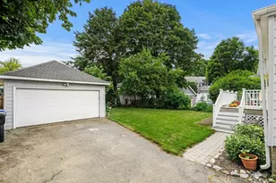 13 Sapphire Rd, Marblehead, MA 01945 - Photo 5