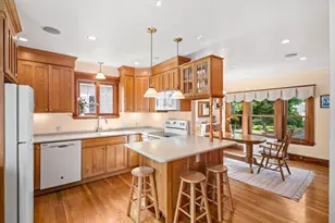 13 Sapphire Rd, Marblehead, MA 01945 - Photo 17