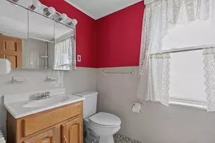 153 Locust St, Winthrop, MA 02152 - Photo 11