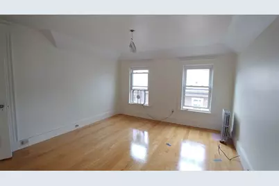 28 Commonwealth Rd #3, Watertown, MA 02472 - Photo 3