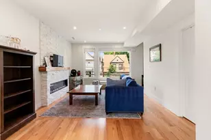 27 Hancock St, Medford, MA 02155 - Photo 5