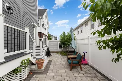 27 Hancock St #2, Medford, MA 02155 - Photo 25