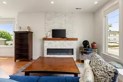 27 Hancock St #2, Medford, MA 02155 - Photo 7