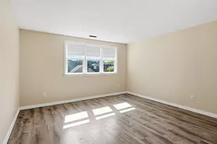 53 Luden St, Springfield, MA 01118 - Photo 23
