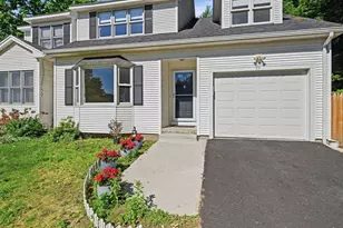 53 Luden St, Springfield, MA 01118 - Photo 3
