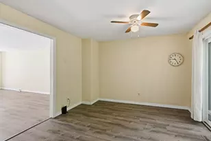 53 Luden St, Springfield, MA 01118 - Photo 13