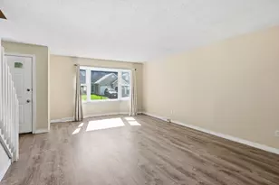 53 Luden St, Springfield, MA 01118 - Photo 5